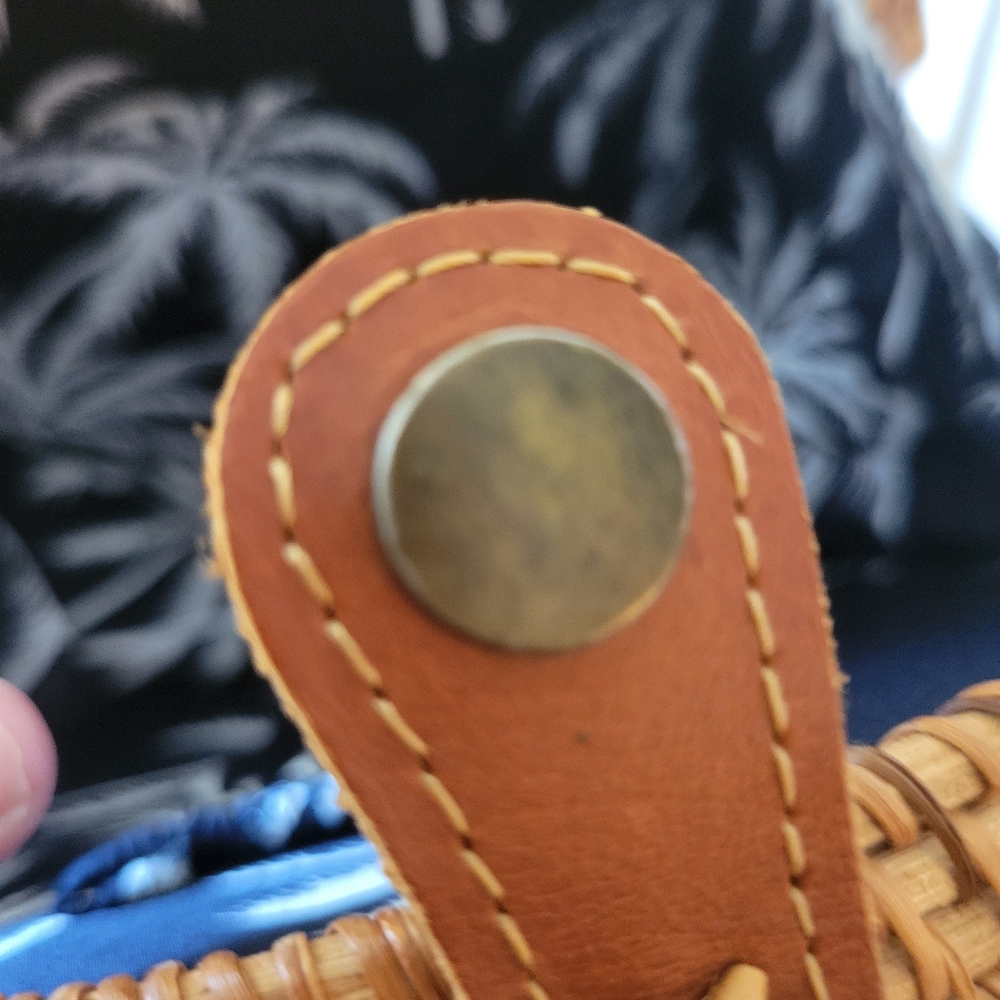 Round Woven Rattan Bag - Picture 4 of 4